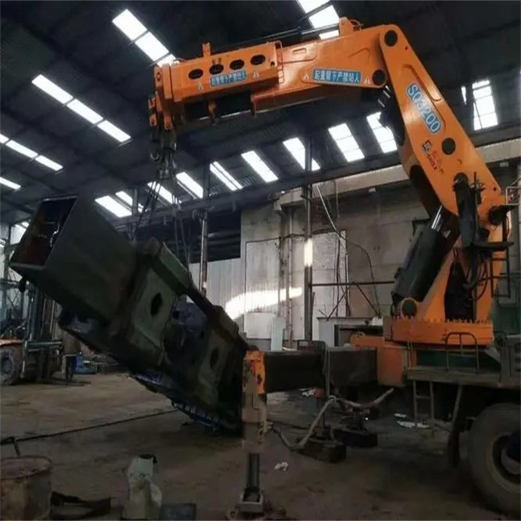 泾县130吨折臂吊车出租吊机租赁附近电话