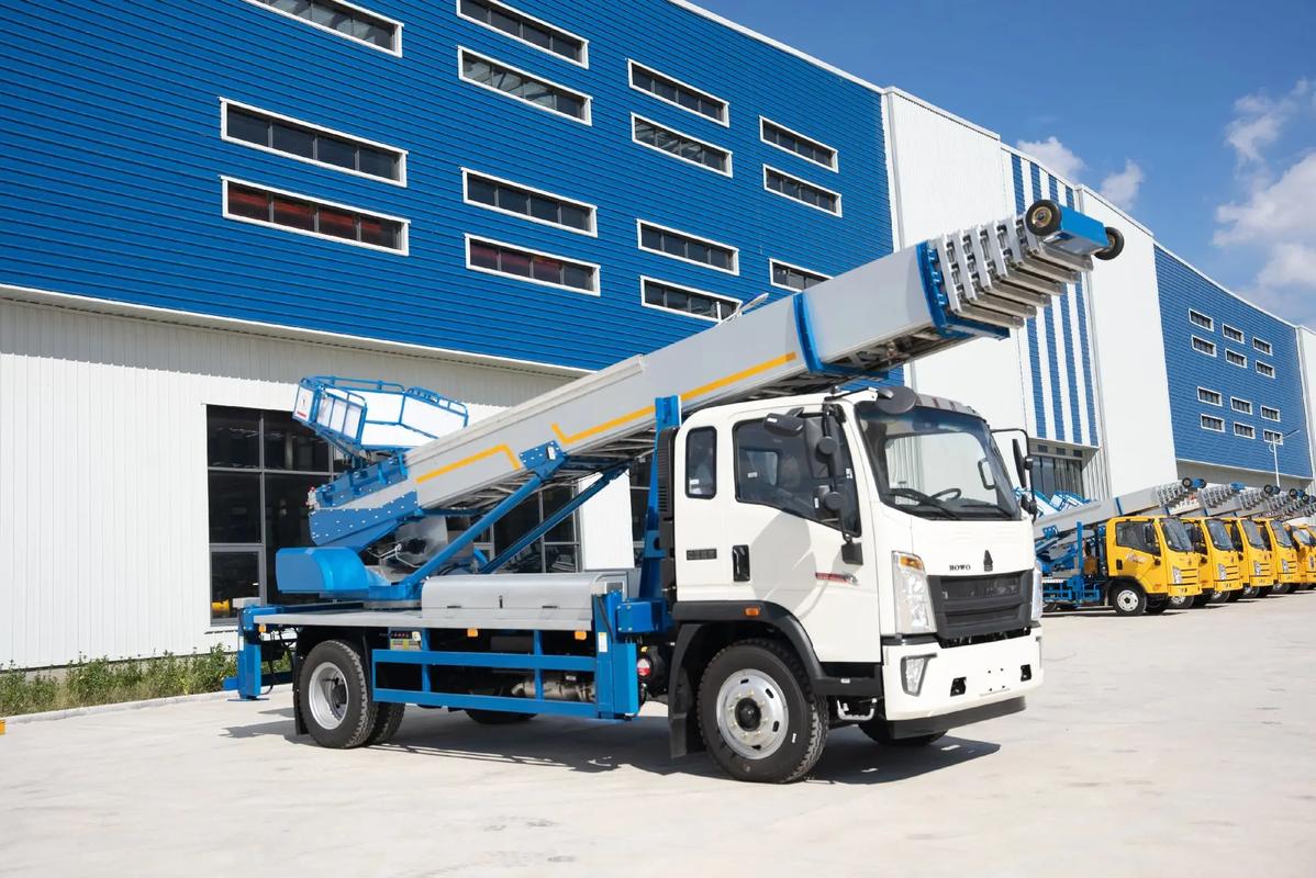 泾县出租云梯车高空作业车 建筑垃圾搬运